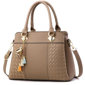 Bolsa de Ombro Feminina Tassel