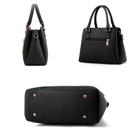 Bolsa de Ombro Feminina Tassel